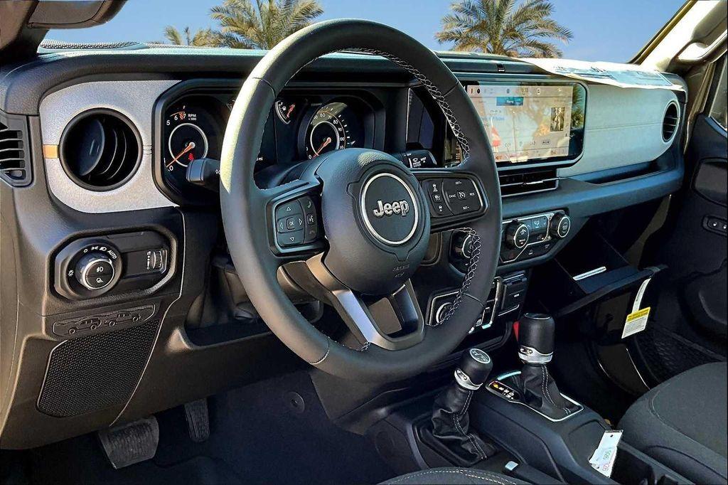 new 2025 Jeep Gladiator car, priced at $43,026