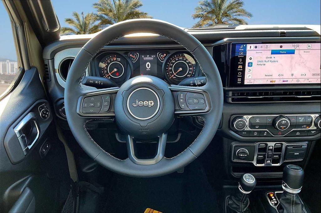 new 2025 Jeep Gladiator car, priced at $43,026
