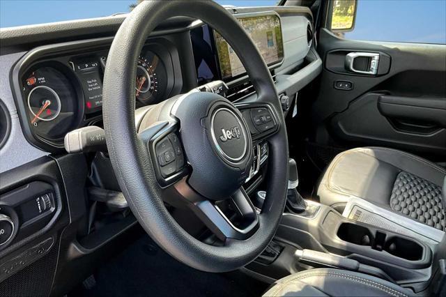 new 2025 Jeep Wrangler car, priced at $41,045