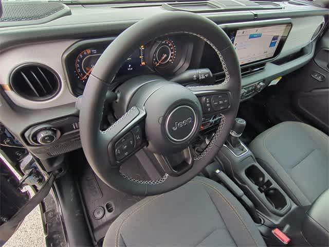 new 2025 Jeep Gladiator car, priced at $46,037