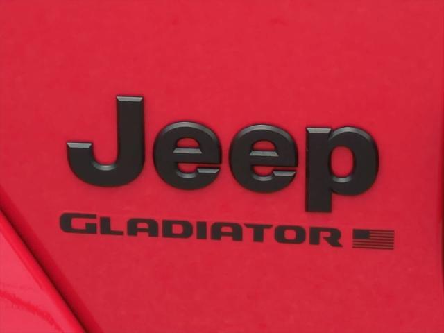 new 2025 Jeep Gladiator car, priced at $43,180