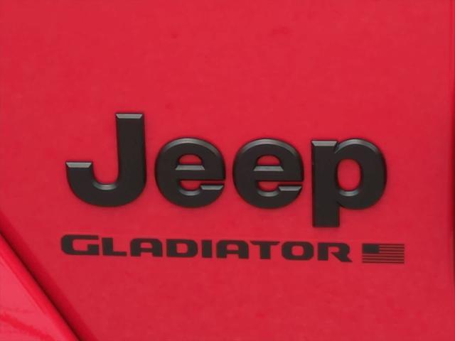 new 2025 Jeep Gladiator car, priced at $43,180