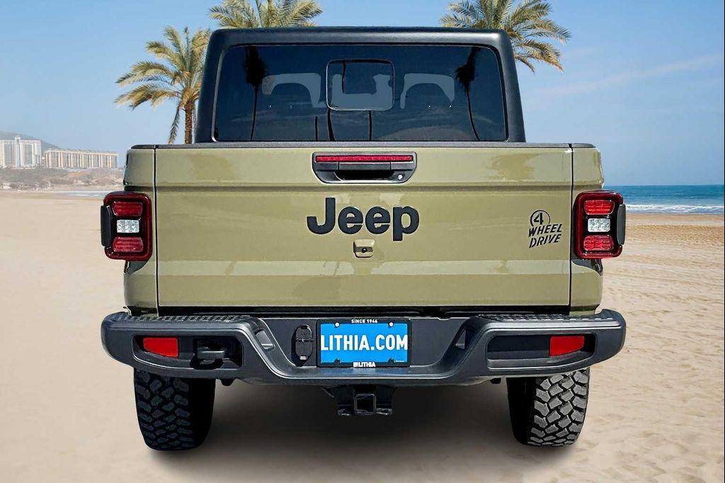 new 2025 Jeep Gladiator car, priced at $44,732