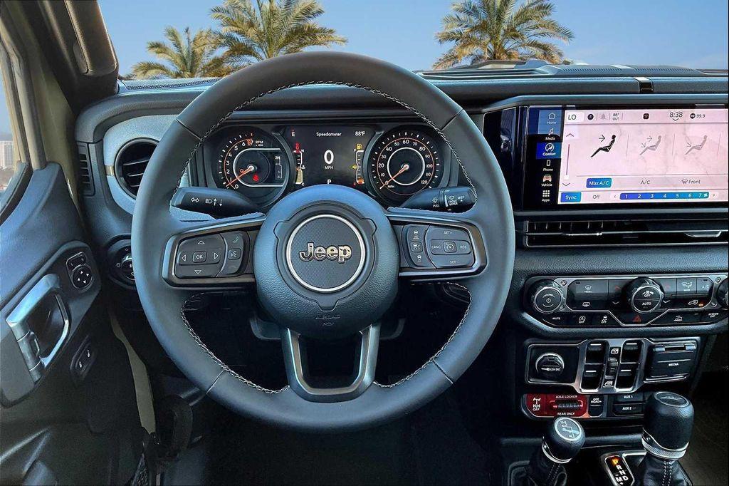 new 2025 Jeep Gladiator car, priced at $44,732