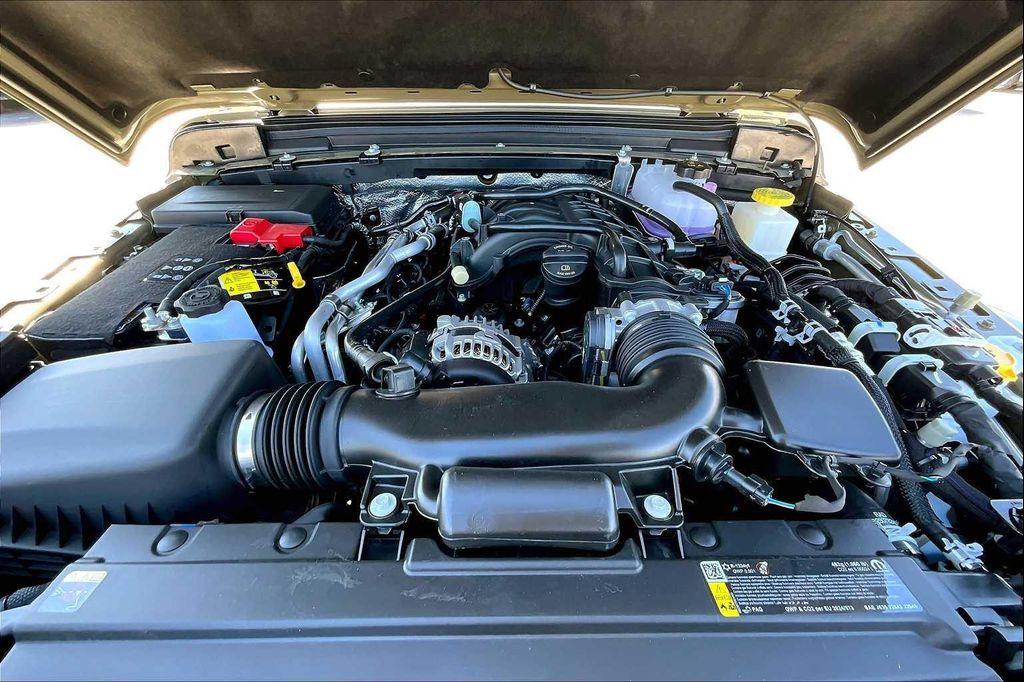 new 2025 Jeep Gladiator car, priced at $44,732