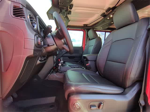 new 2025 Jeep Gladiator car, priced at $44,734