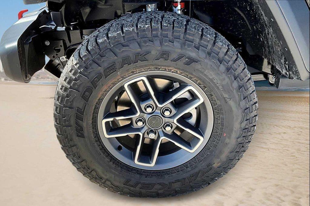 new 2025 Jeep Gladiator car, priced at $48,569