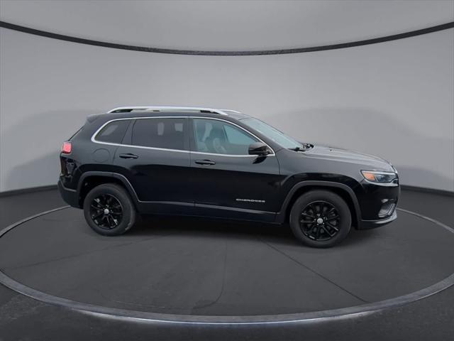 used 2020 Jeep Cherokee car, priced at $15,021