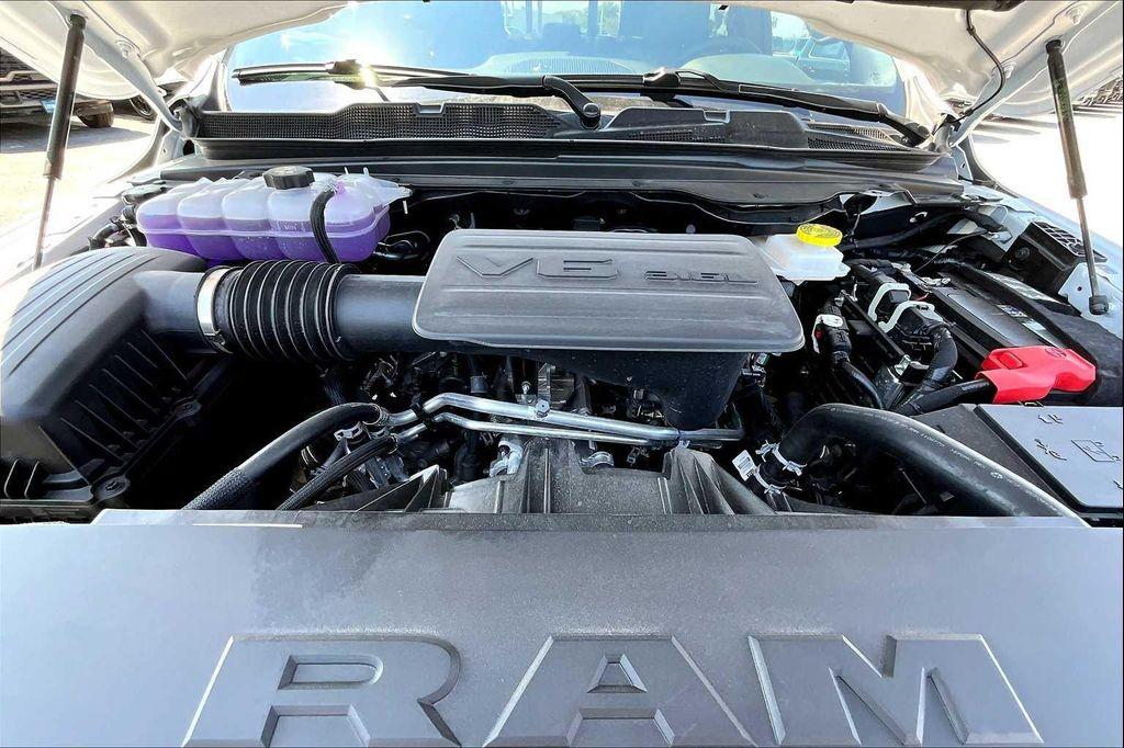 new 2025 Ram 1500 car, priced at $43,678