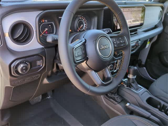 new 2024 Jeep Gladiator car, priced at $43,601