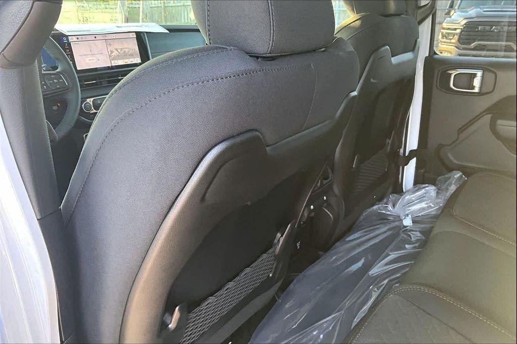 new 2026 Jeep Gladiator car, priced at $54,890