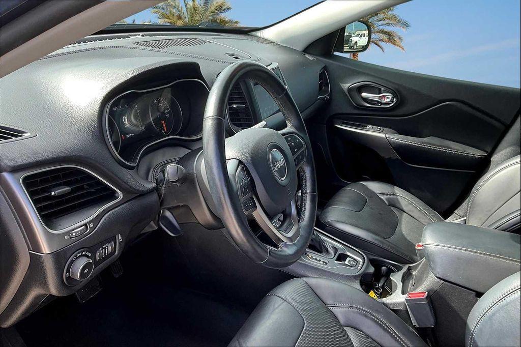 used 2020 Jeep Cherokee car, priced at $21,666
