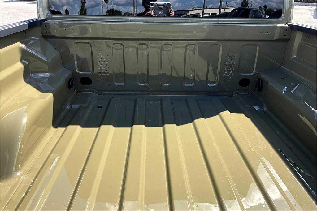 new 2025 Jeep Gladiator car, priced at $45,584