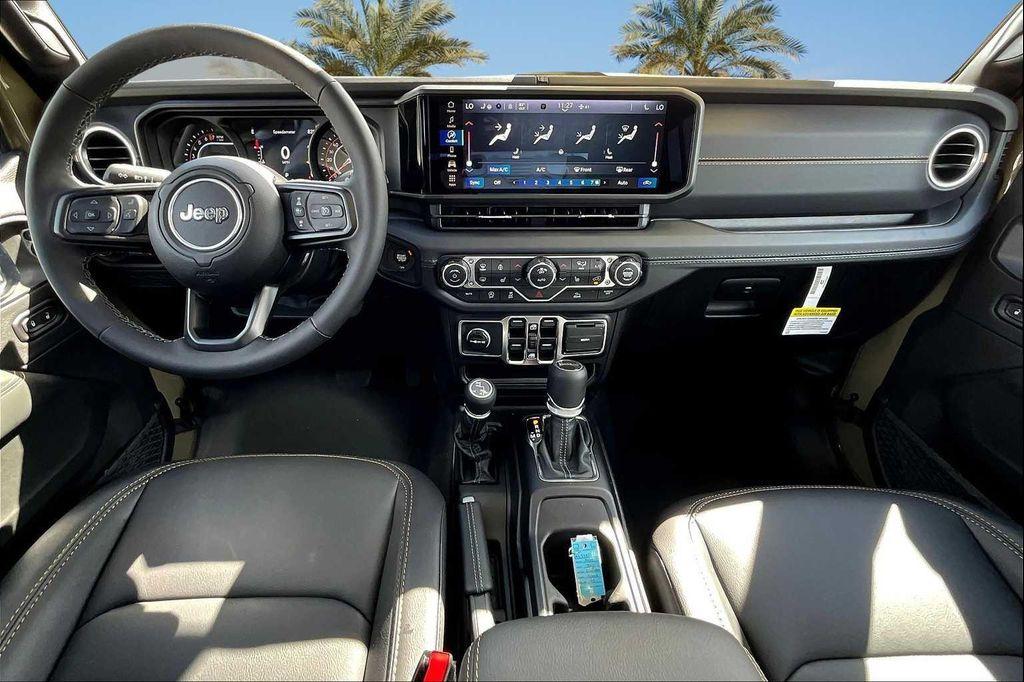 new 2025 Jeep Gladiator car, priced at $45,584