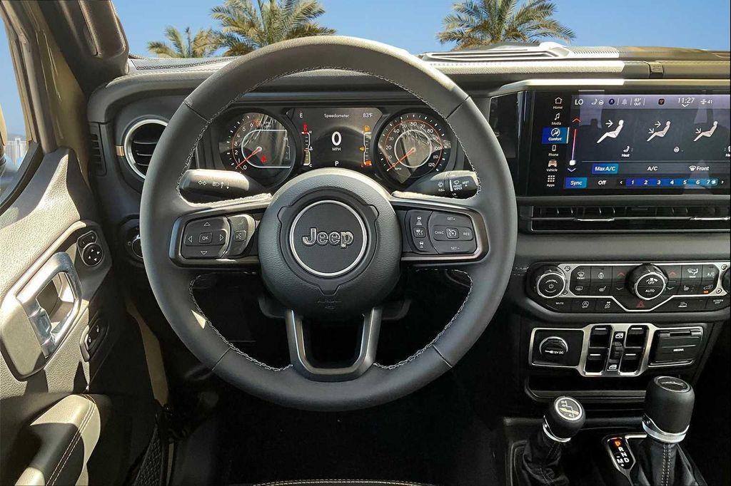 new 2025 Jeep Gladiator car, priced at $45,584