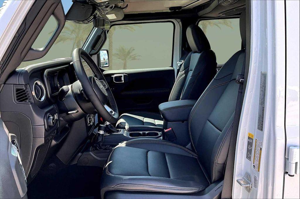 new 2025 Jeep Wrangler car, priced at $53,412
