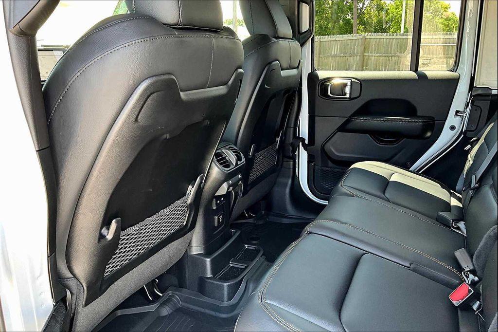 new 2025 Jeep Wrangler car, priced at $53,412