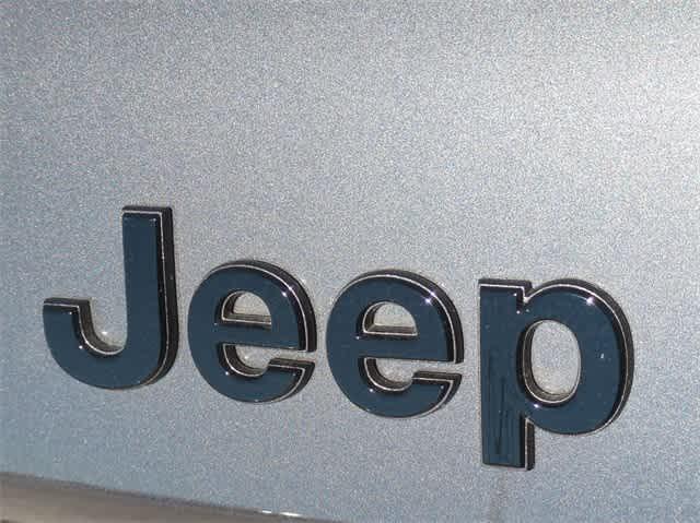 new 2025 Jeep Grand Cherokee L car, priced at $44,377