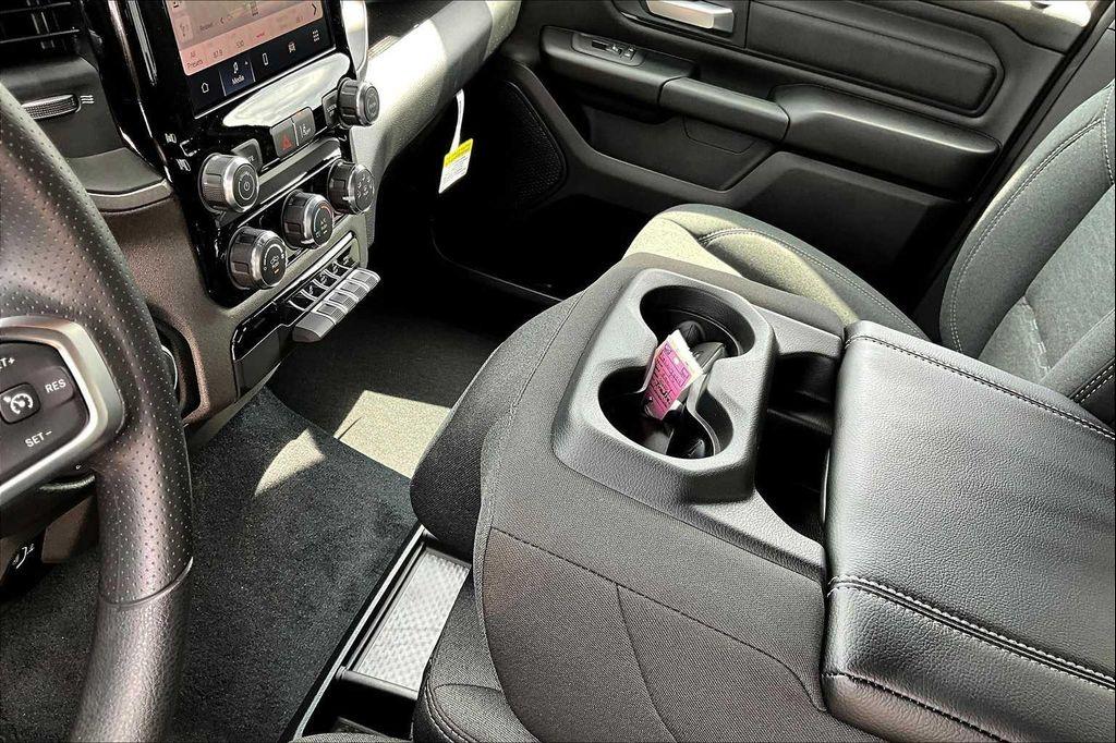 new 2025 Ram 1500 car, priced at $42,962