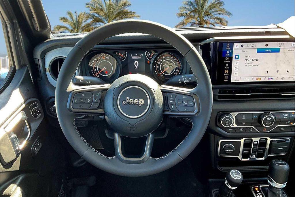 new 2025 Jeep Gladiator car, priced at $43,026