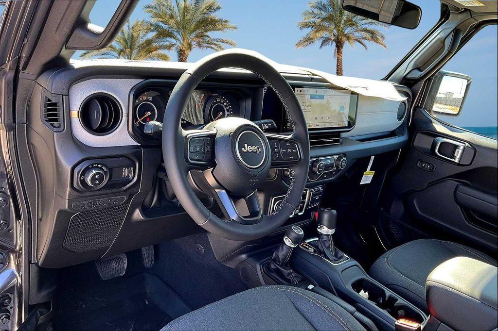 new 2025 Jeep Gladiator car, priced at $43,026