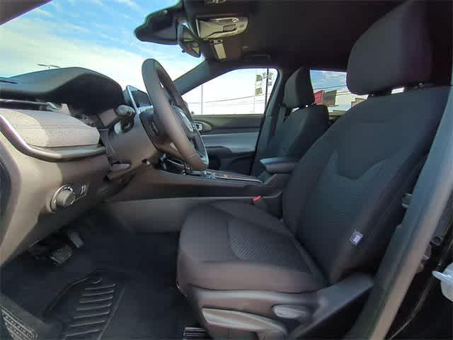 new 2025 Jeep Compass car, priced at $27,590