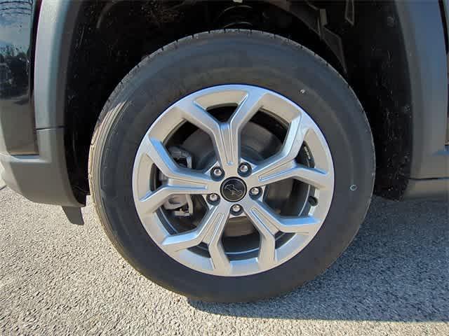 new 2025 Jeep Compass car, priced at $27,590