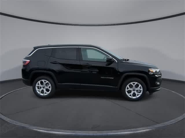 new 2025 Jeep Compass car, priced at $28,090