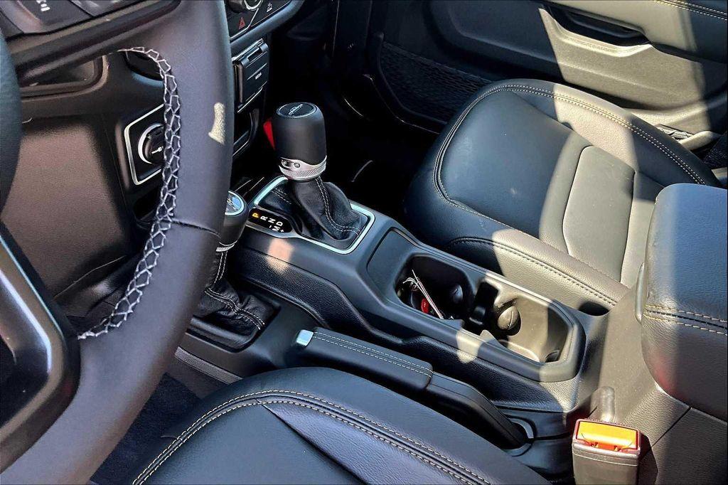 new 2025 Jeep Gladiator car, priced at $45,584