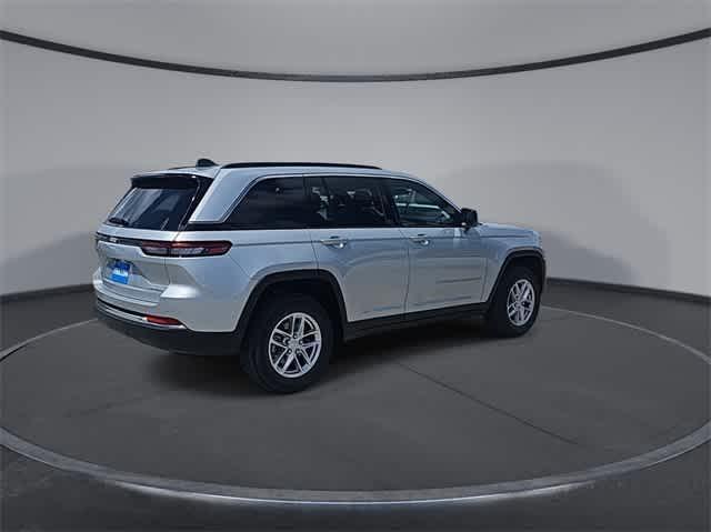 new 2024 Jeep Grand Cherokee car, priced at $37,878