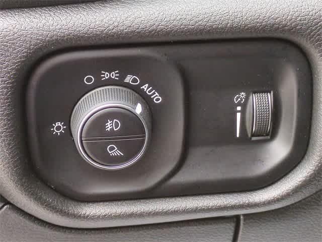 new 2025 Ram 1500 car, priced at $39,575