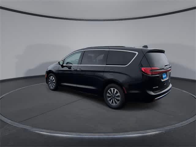 used 2021 Chrysler Pacifica Hybrid car, priced at $22,992