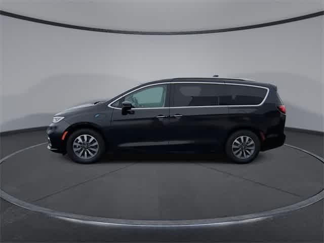 used 2021 Chrysler Pacifica Hybrid car, priced at $22,992