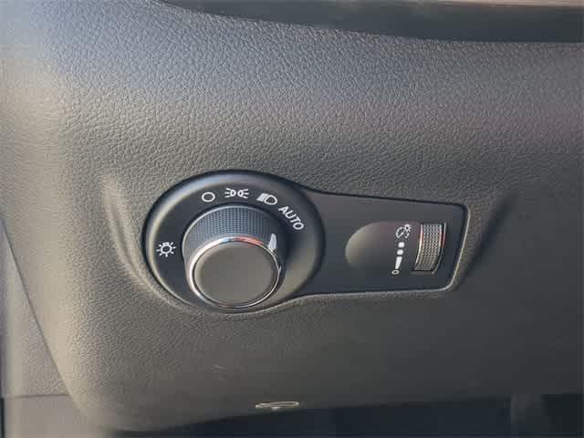 new 2025 Jeep Compass car, priced at $27,935