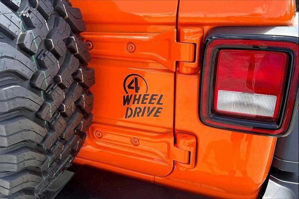 new 2025 Jeep Wrangler car, priced at $47,816