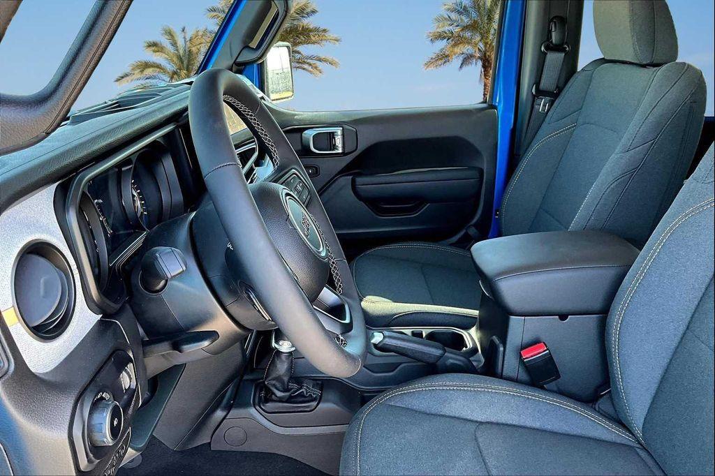 new 2025 Jeep Wrangler car, priced at $36,771