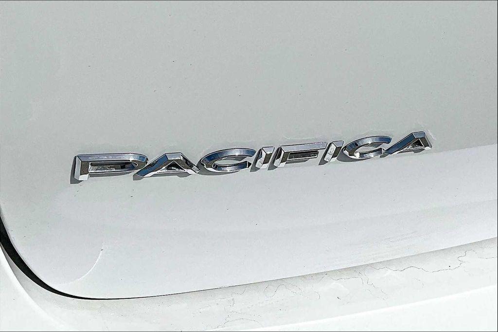 new 2026 Chrysler Pacifica car, priced at $40,263