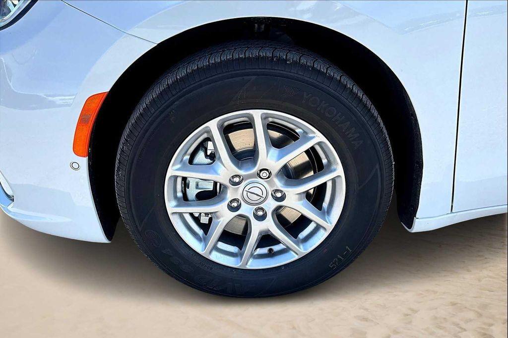 new 2026 Chrysler Pacifica car, priced at $40,263