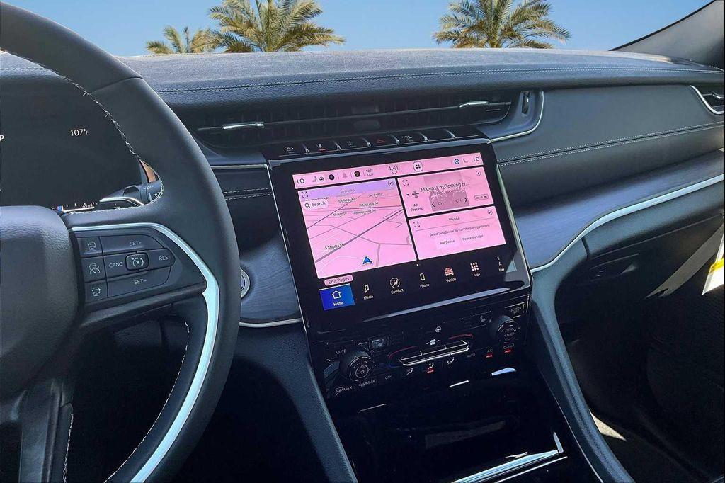 new 2025 Jeep Grand Cherokee L car, priced at $45,625