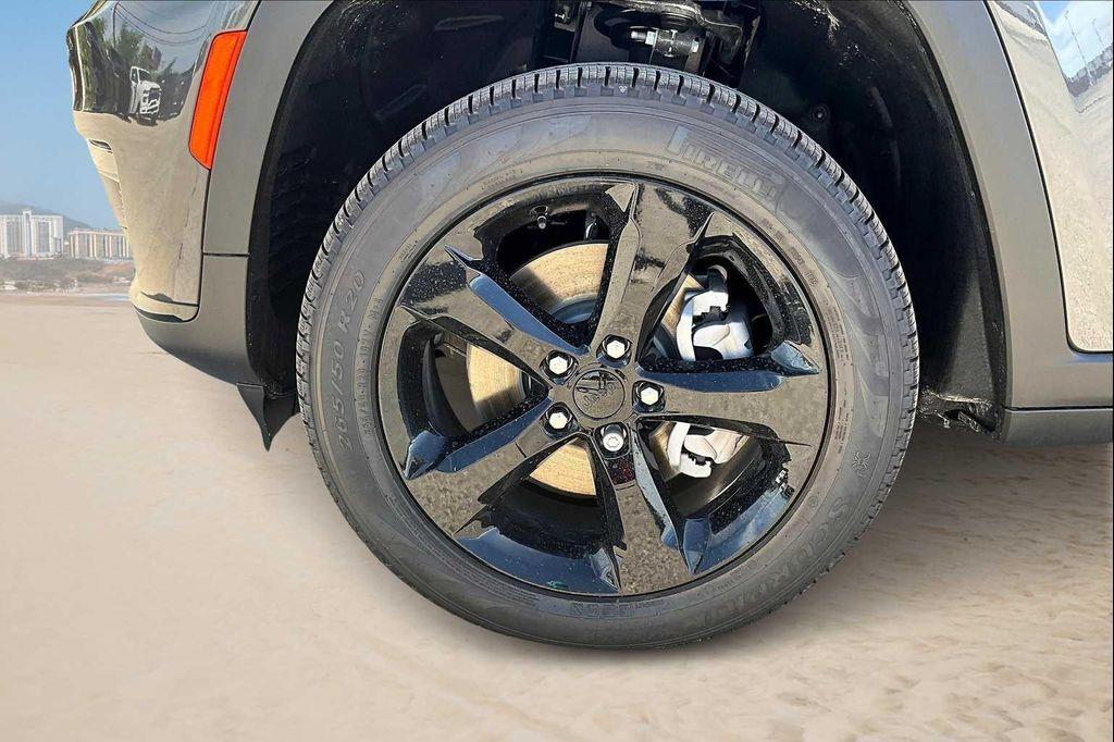new 2025 Jeep Grand Cherokee L car, priced at $45,625