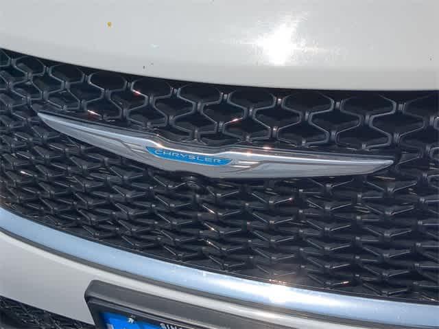 used 2021 Chrysler Pacifica Hybrid car, priced at $18,995