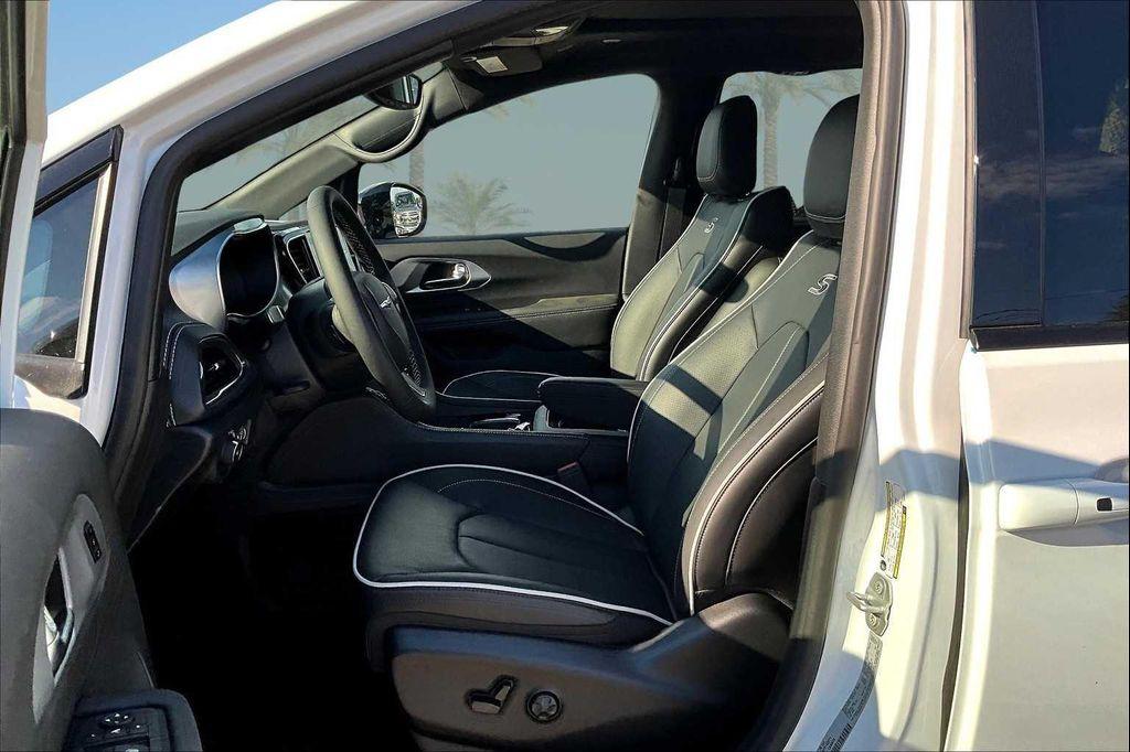 new 2026 Chrysler Pacifica car, priced at $50,112