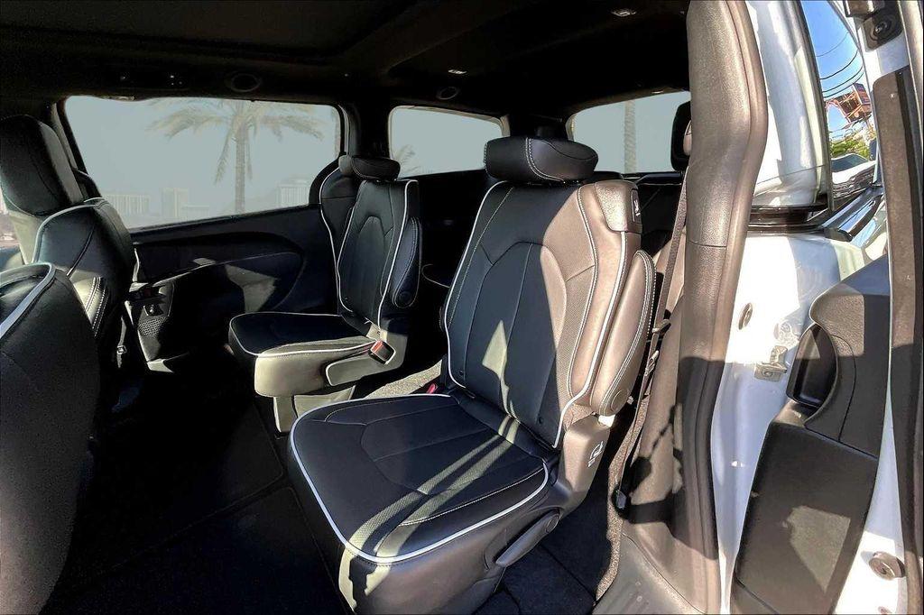 new 2026 Chrysler Pacifica car, priced at $50,112