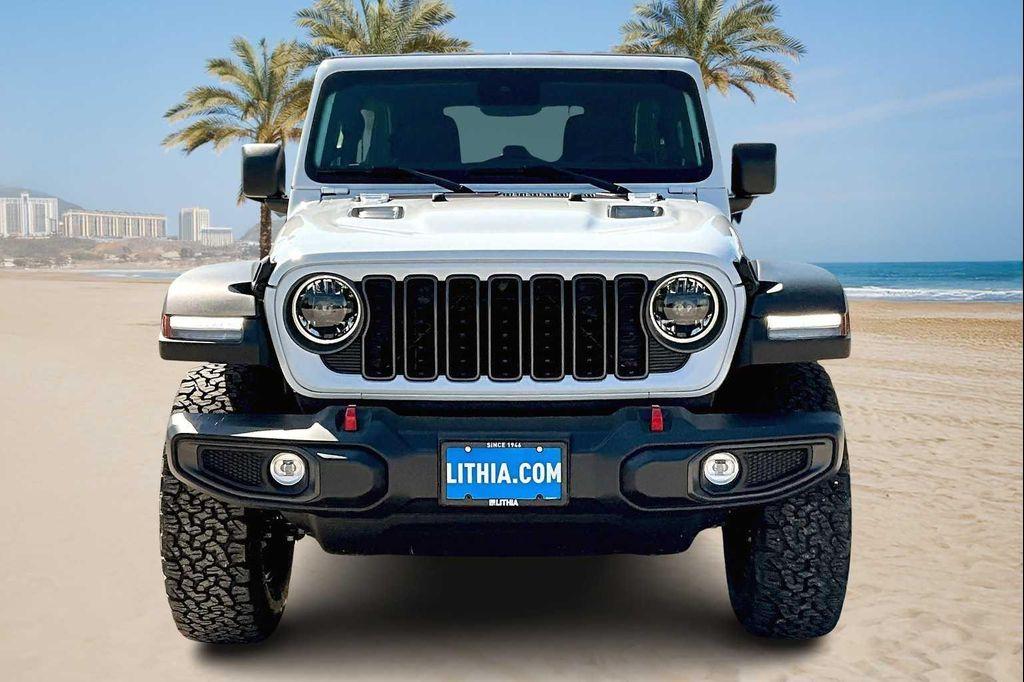 new 2025 Jeep Wrangler car, priced at $53,386