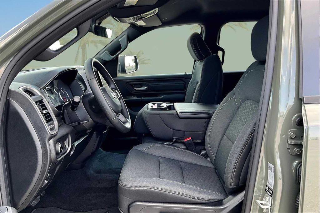 new 2025 Ram 1500 car, priced at $42,962