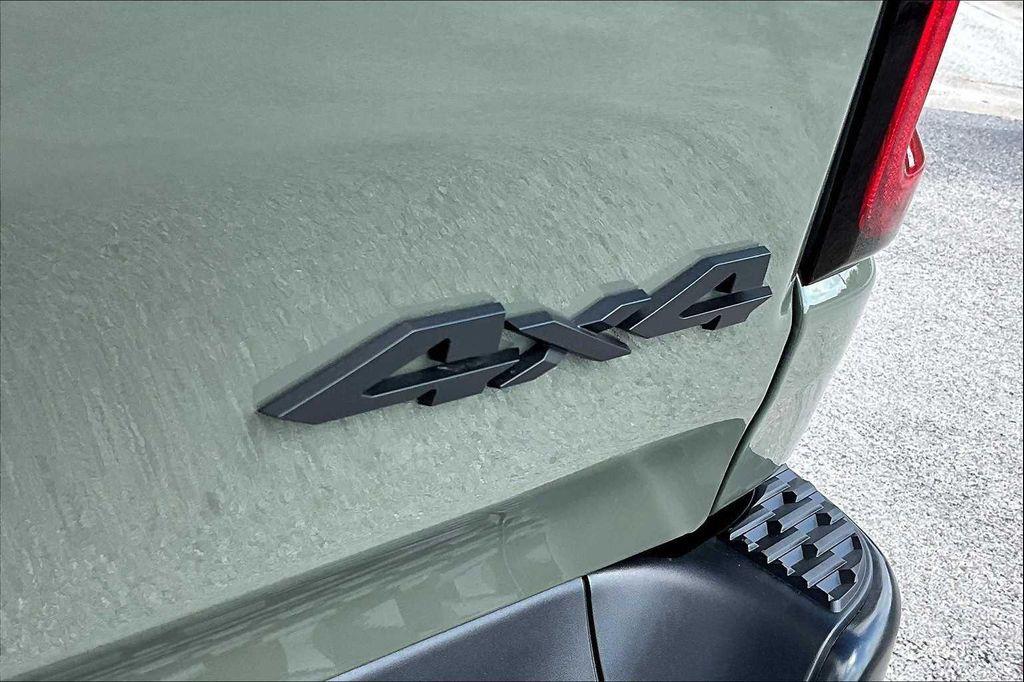new 2025 Ram 1500 car, priced at $42,962