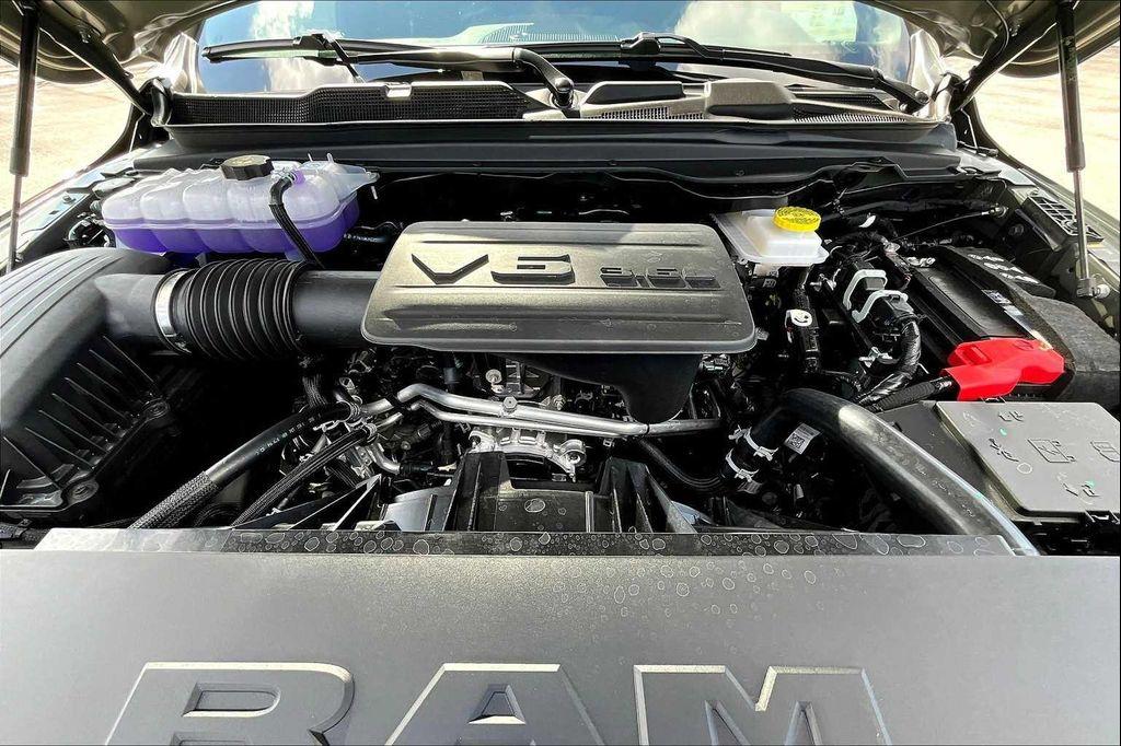 new 2025 Ram 1500 car, priced at $42,962