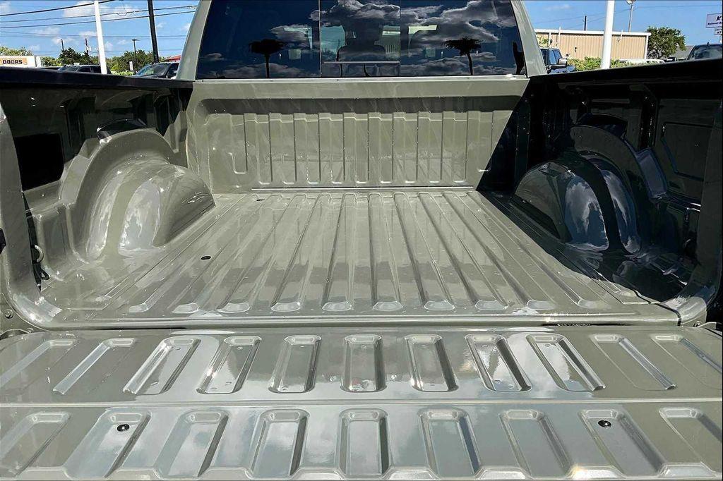 new 2025 Ram 1500 car, priced at $42,962