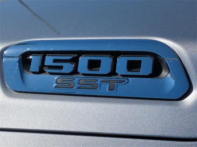 new 2025 Ram 1500 car, priced at $57,981