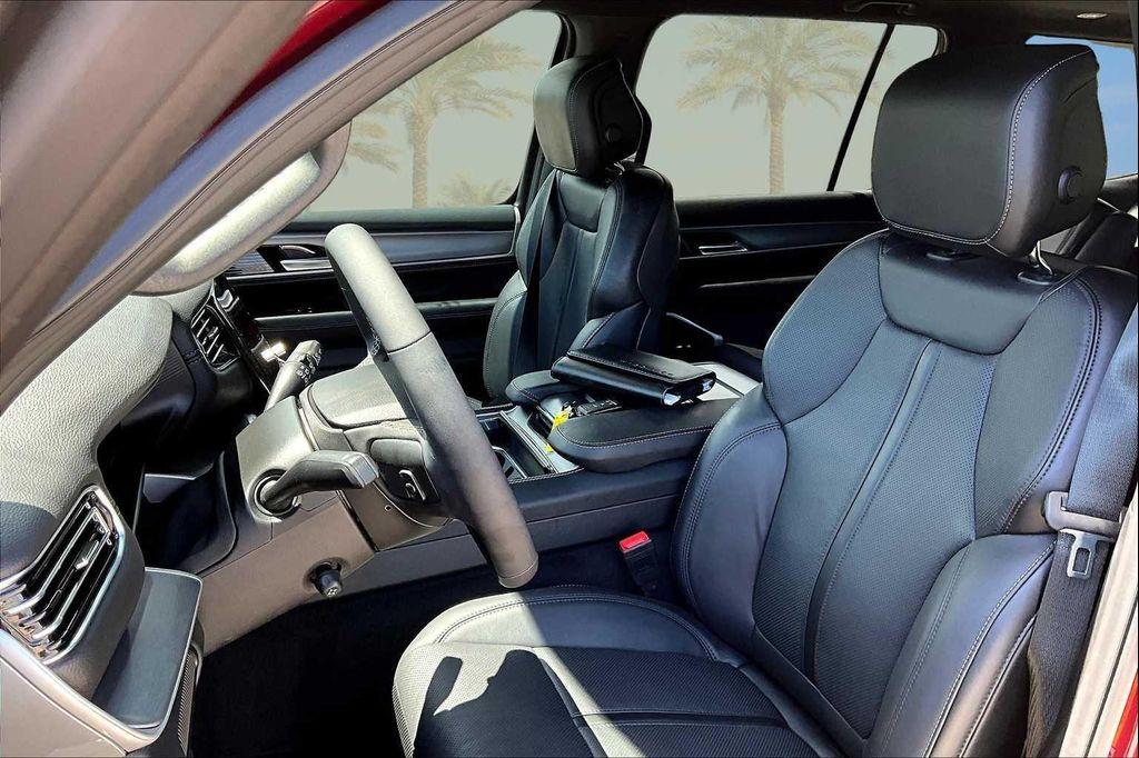 used 2025 Jeep Wagoneer car, priced at $66,336